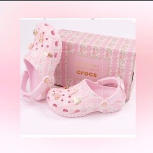 🎀NIB!✨Crocs X LoveShackFancy Pink Milk Floral Charm Clogs👠🌸